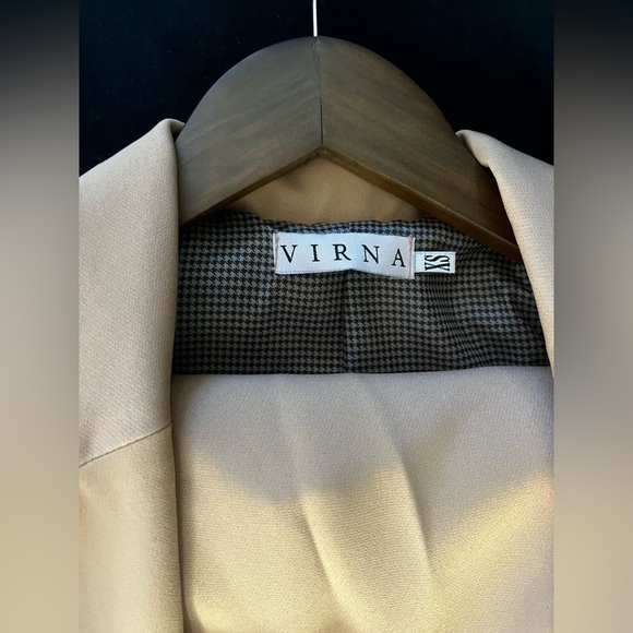 Summer suit with shorts. XS - Picture 4 of 9